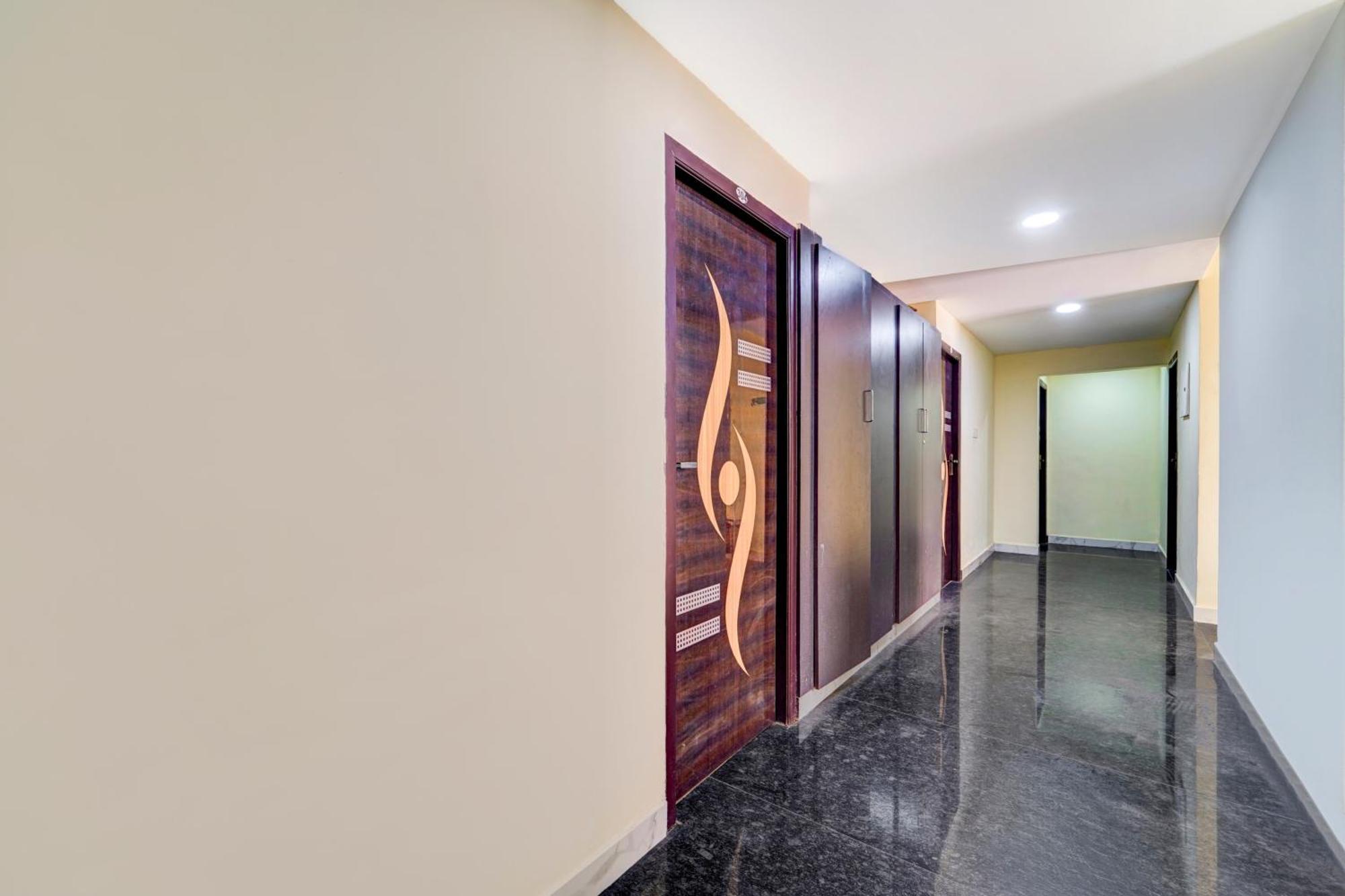 Super Hotel O Madurai Near Bus Stand Tallākulam Dış mekan fotoğraf